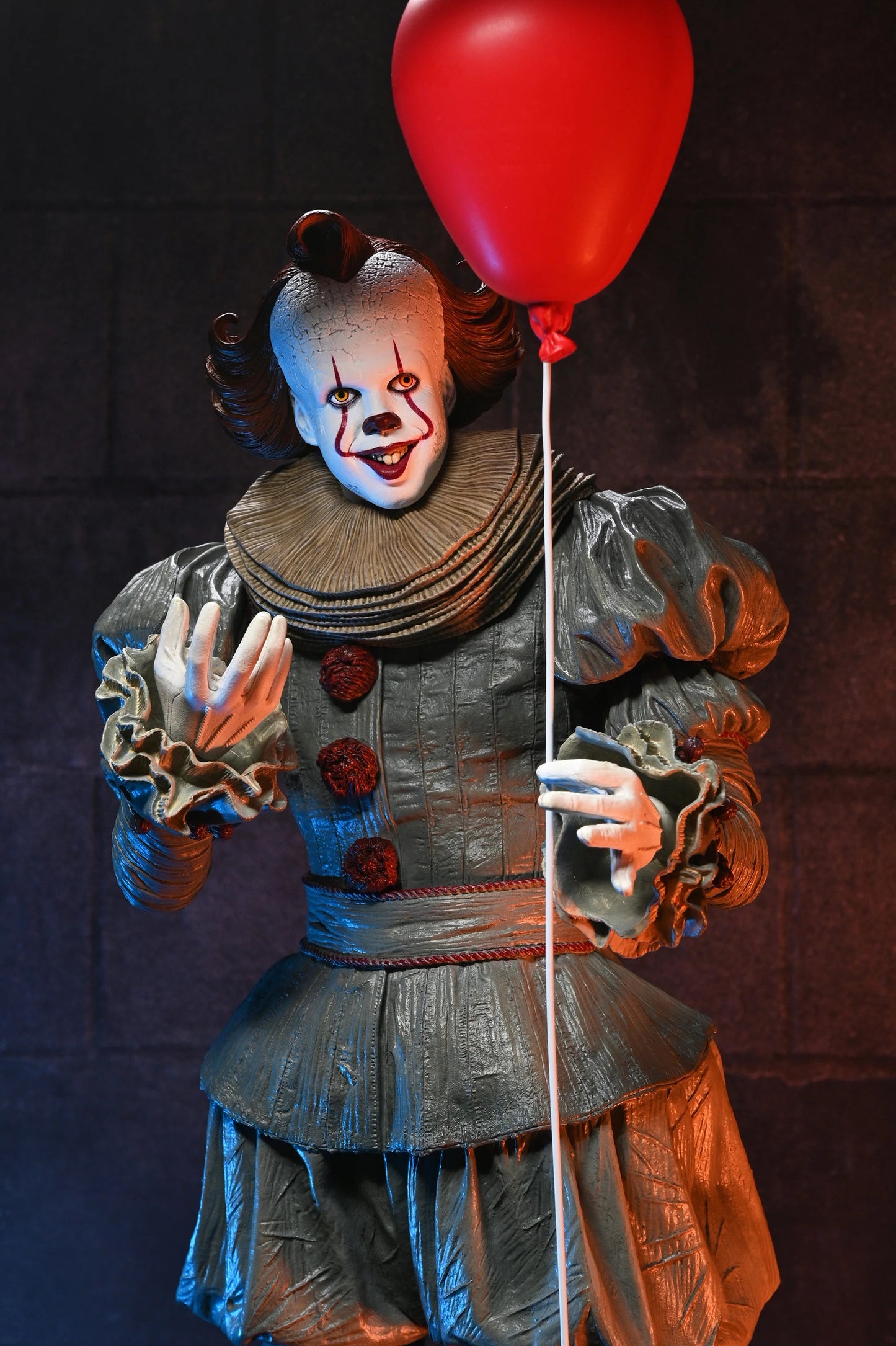 NECA Reel Toys IT (2017) Pennywise 1/4 Scale Figure