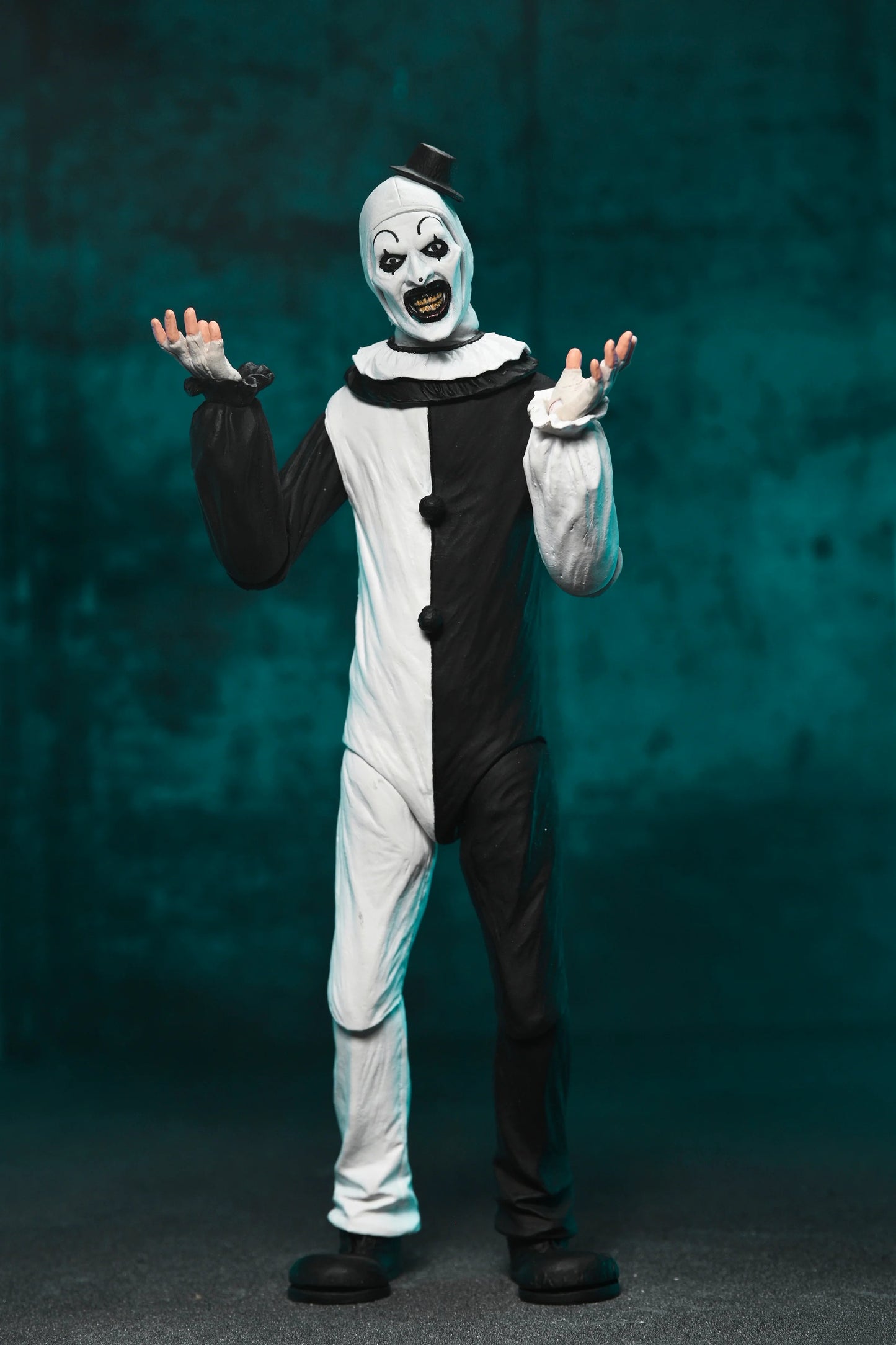 NECA Terrifier Art the Clown Action Figure