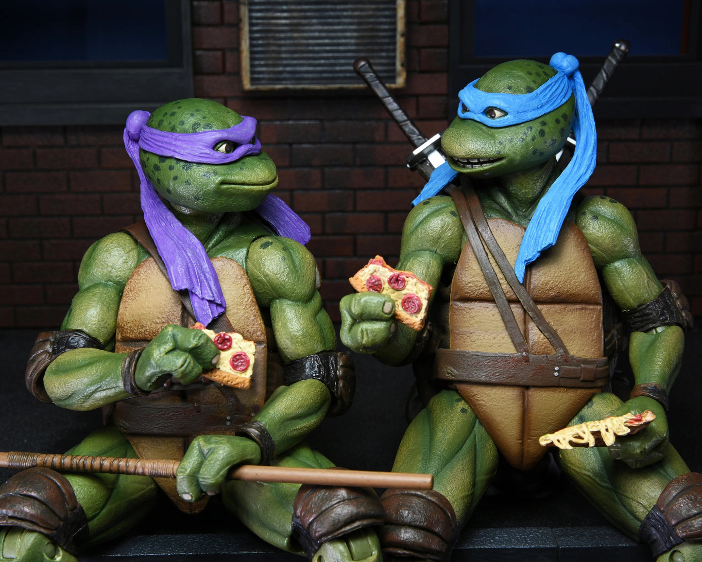 NECA Teenage Mutant Ninja Turtles (1990 Movie) Deluxe 4-Turtle Box Set