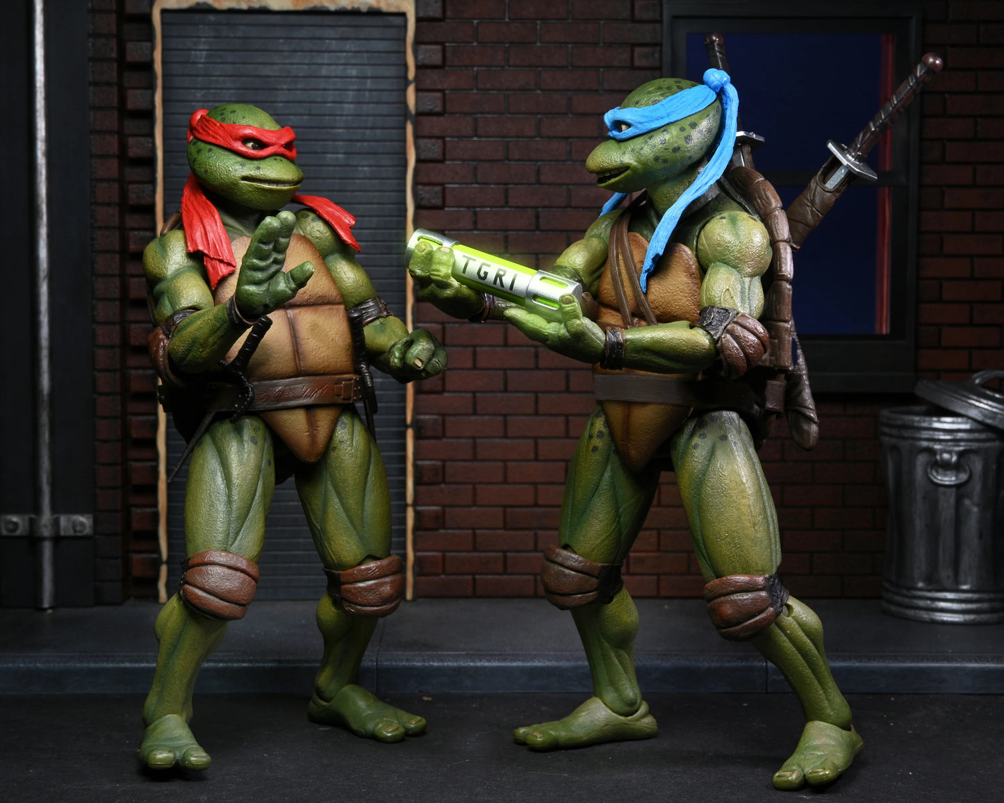 NECA Teenage Mutant Ninja Turtles (1990 Movie) Deluxe 4-Turtle Box Set