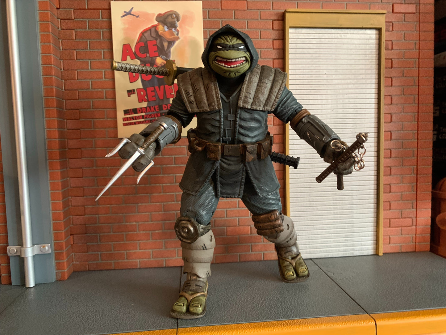NECA Teenage Mutant Ninja Turtles: The Last Ronin – Armored Action Figure